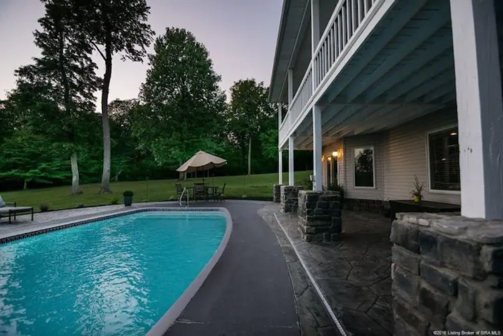Photo of Outdoor in Charlestown