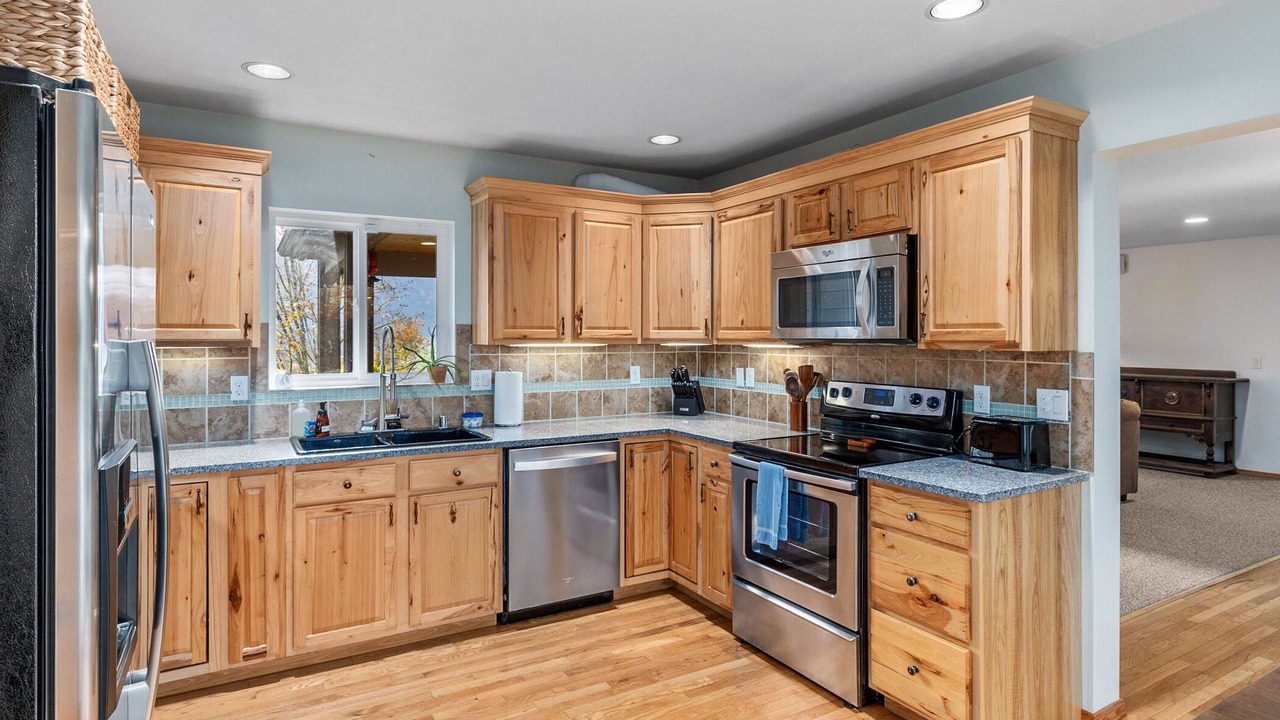 Photo of Kitchen in Gold Bar