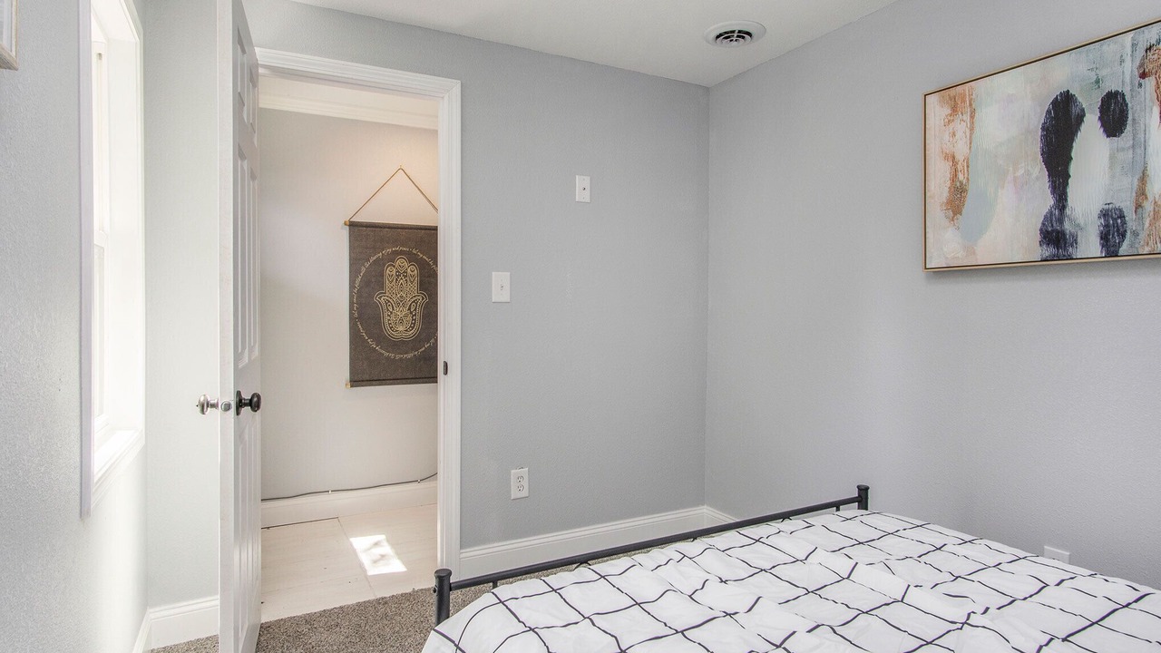 Photo of Bedroom in Mishawaka