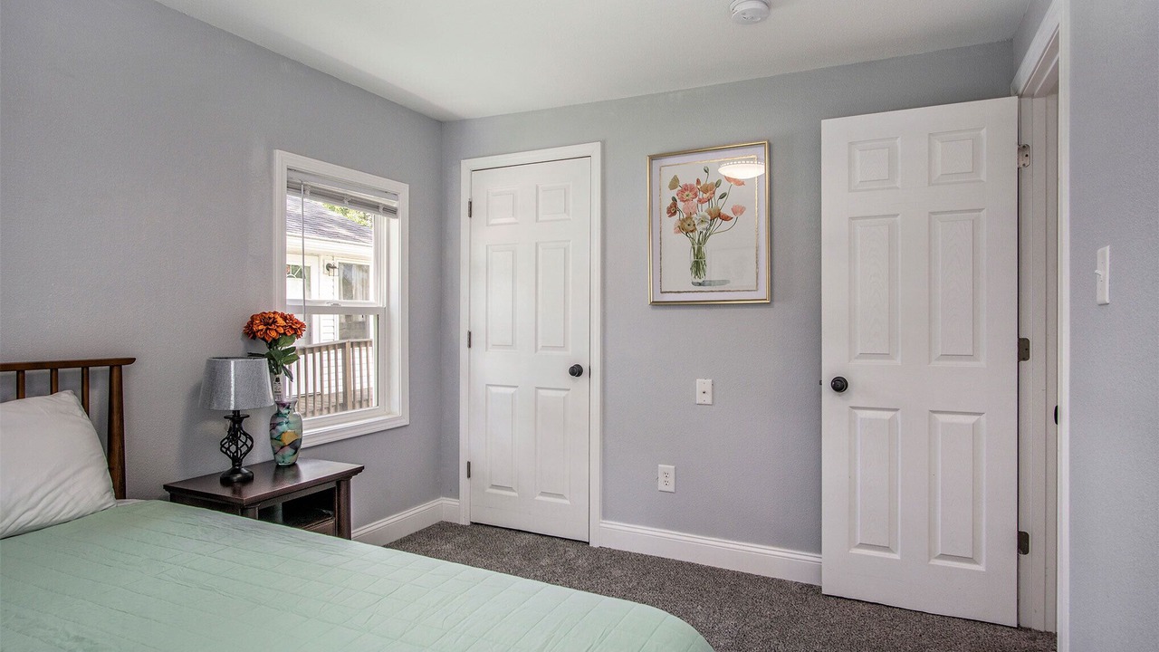 Photo of Bedroom in Mishawaka