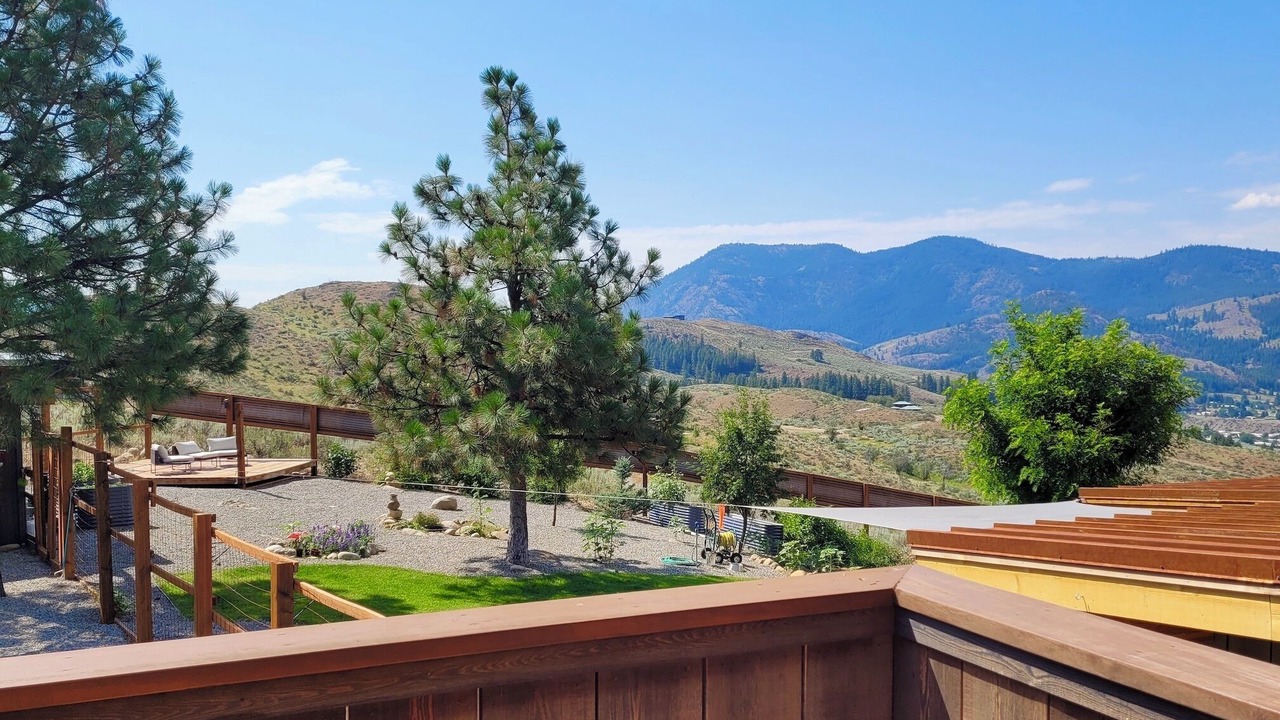 Photo of Patio Balcony in Twisp