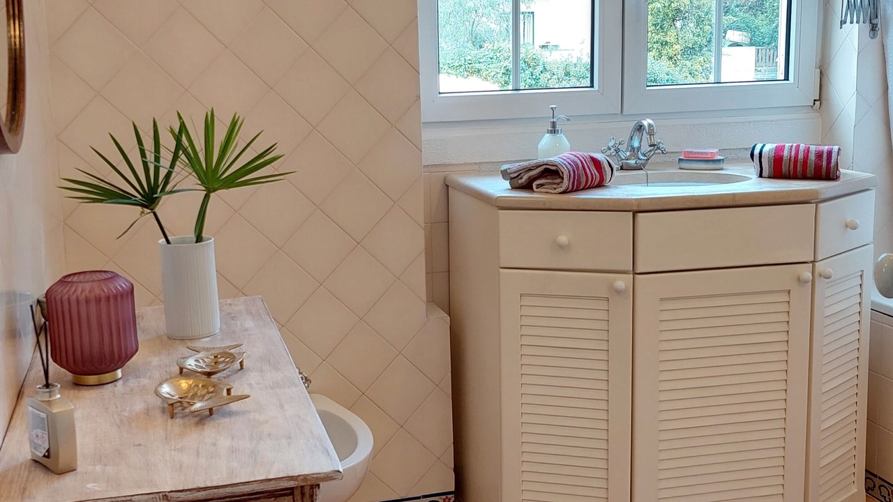 Photo of Bathroom in Cascais
