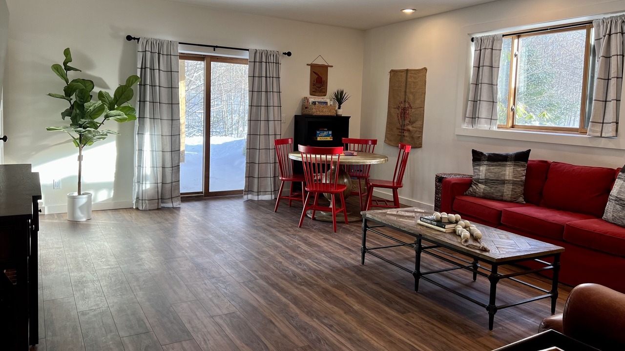 Photo of Livingroom in Munising