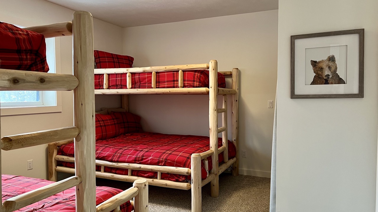 Photo of Bedroom in Munising