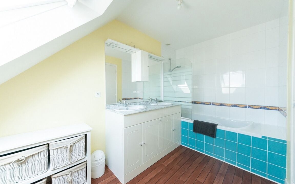Photo of Bathroom in Porspoder