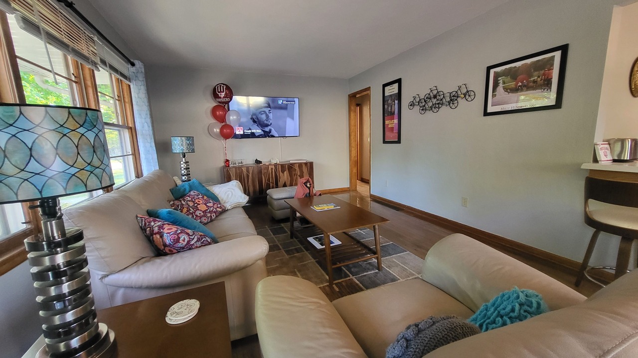 Photo of Livingroom in Bloomington