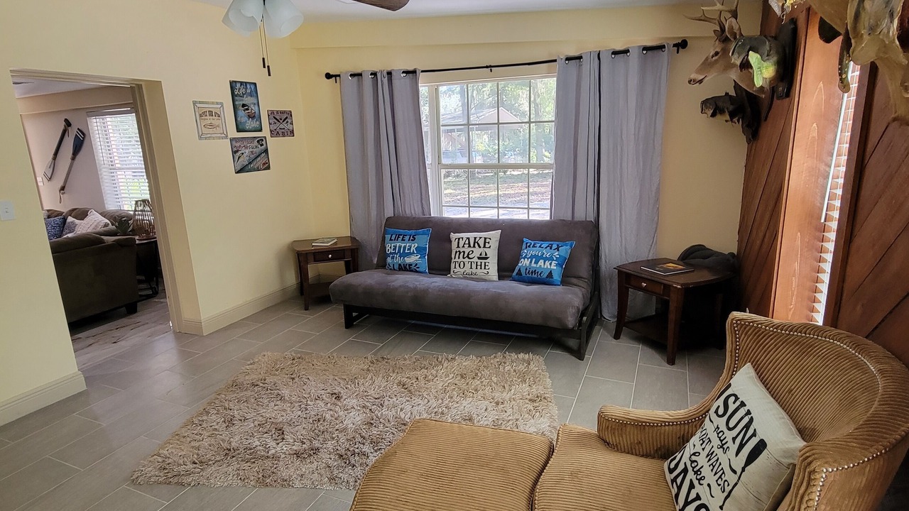 Photo of Livingroom in Telogia