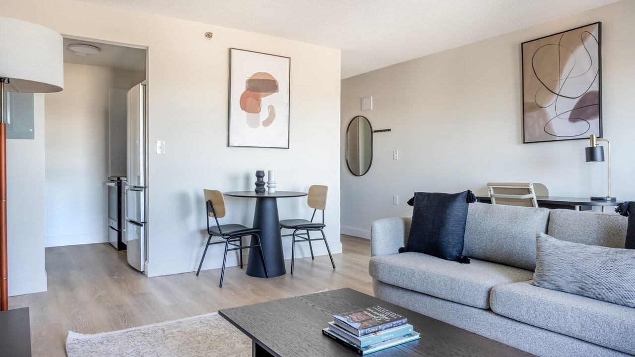 Photo of Livingroom in Allston