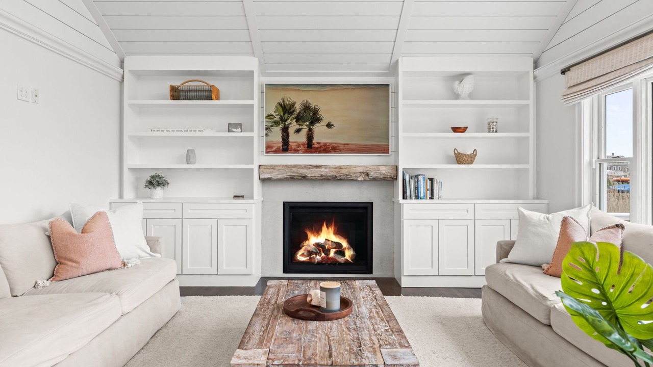 Photo of Livingroom in Scituate