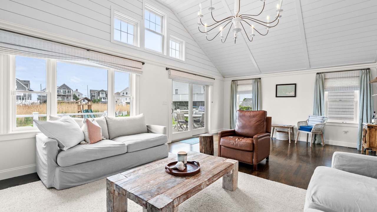 Photo of Livingroom in Scituate