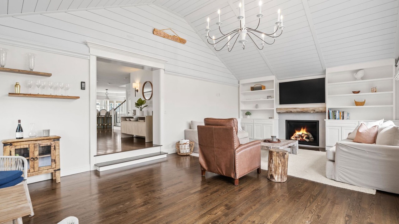 Photo of Livingroom in Scituate
