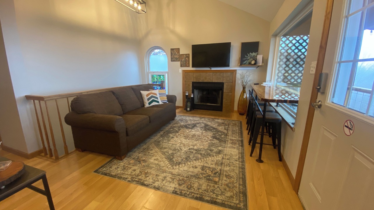 Photo of Livingroom in Cobden