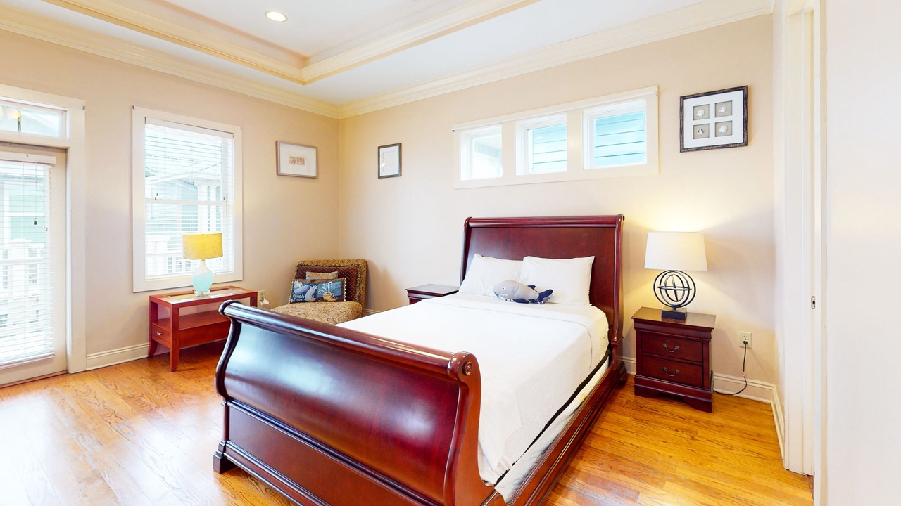Photo of Bedroom in Crescent Beach