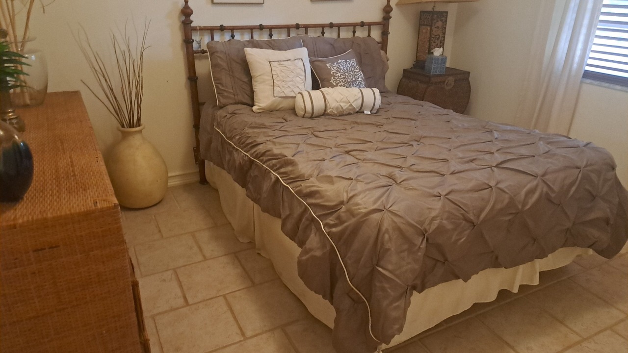 Photo of Bedroom in Brooksville