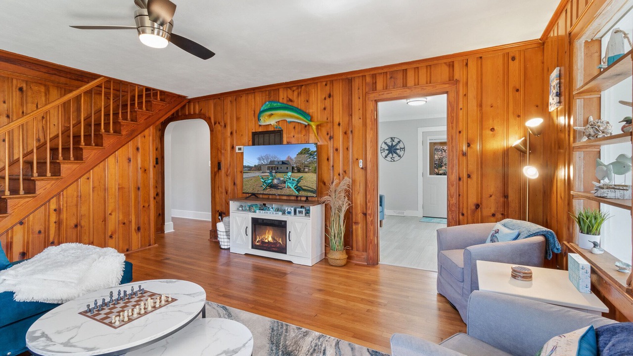 Photo of Livingroom in Mathews