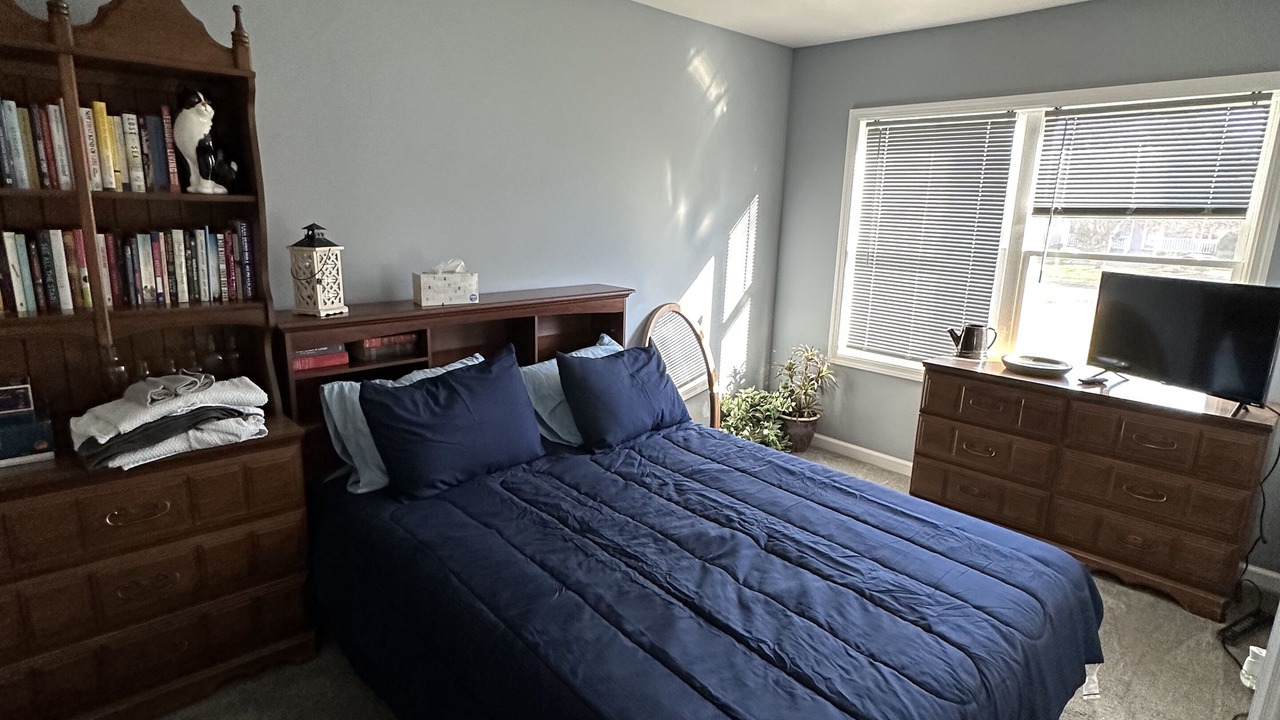Photo of Bedroom in Nesconset