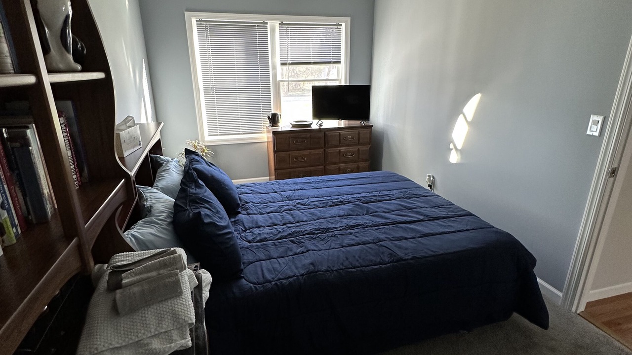Photo of Bedroom in Nesconset