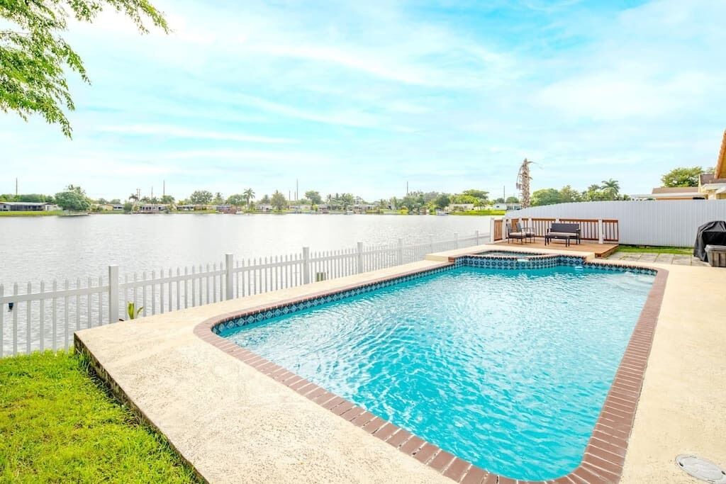 Photo of Outdoor in Pembroke Pines
