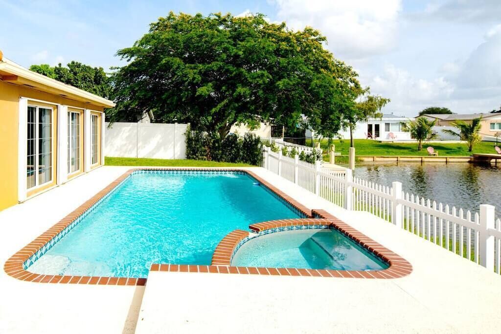 Photo of Outdoor in Pembroke Pines