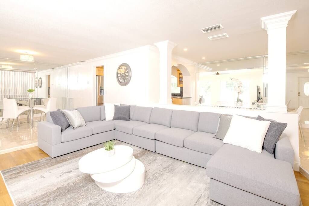 Photo of Livingroom in Pembroke Pines