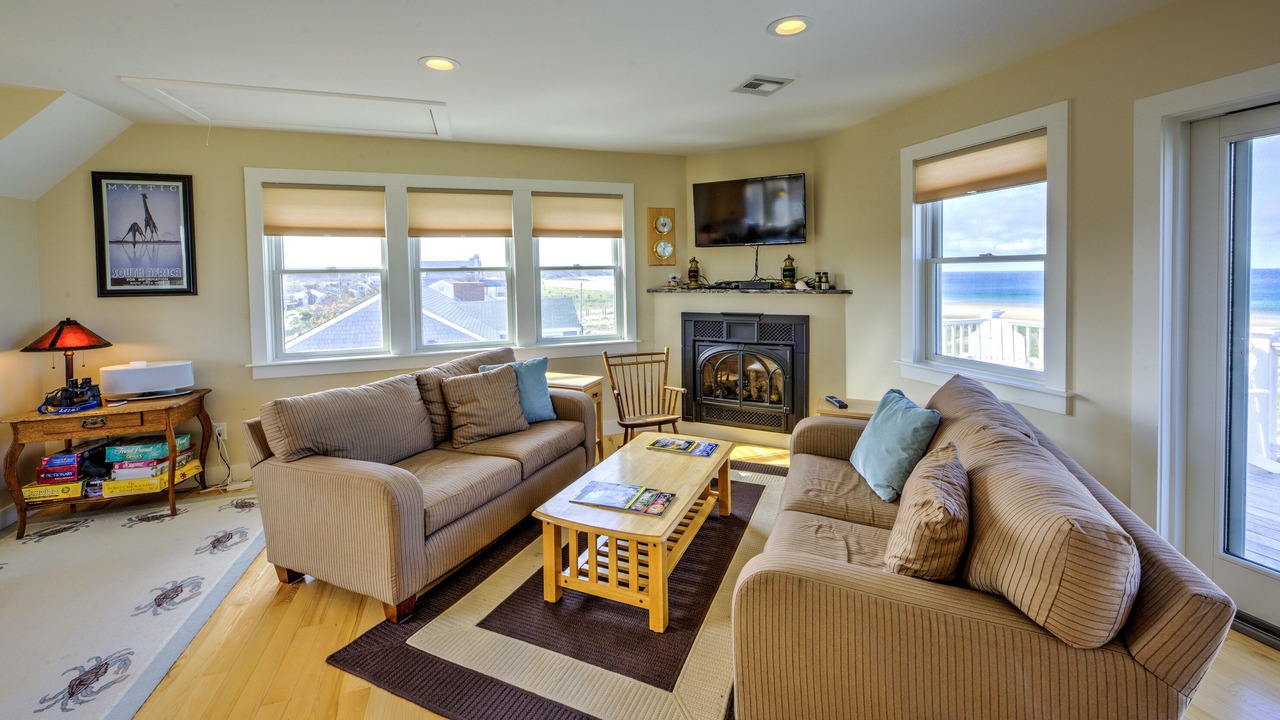 Photo of Livingroom in Sagamore Beach
