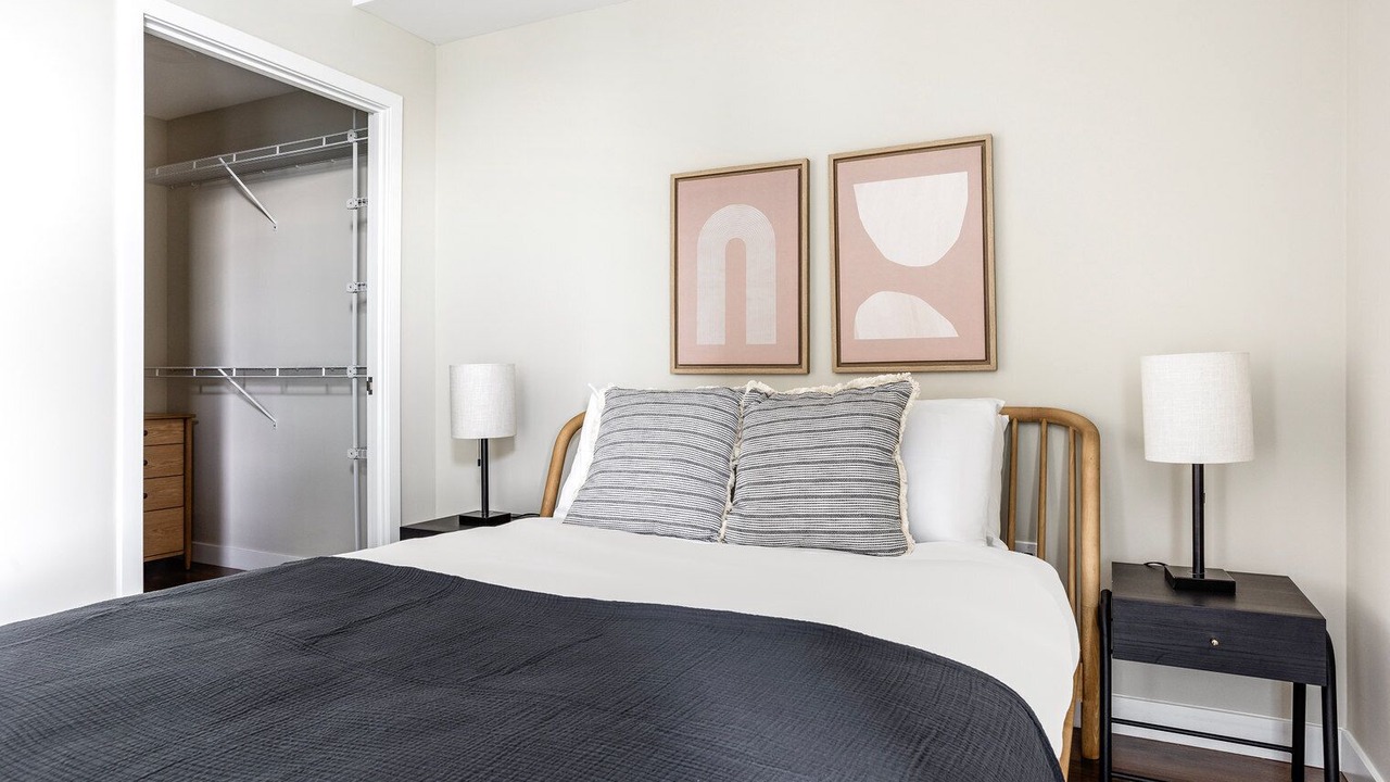 Photo of Bedroom in Theatre District