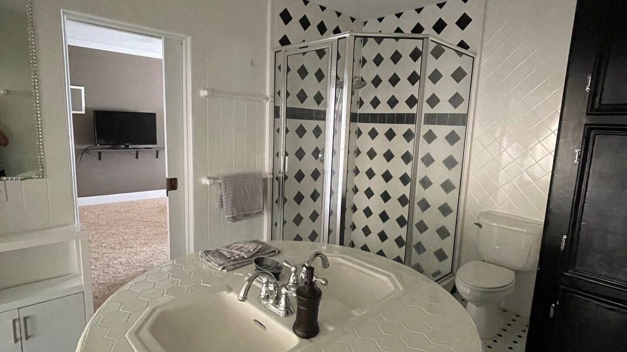 Photo of Bathroom in Albany