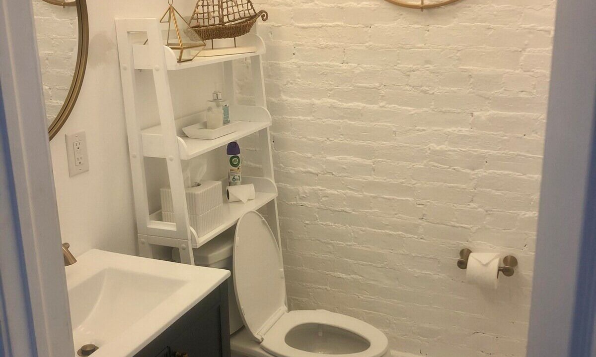 Photo of Bathroom in Central Business District