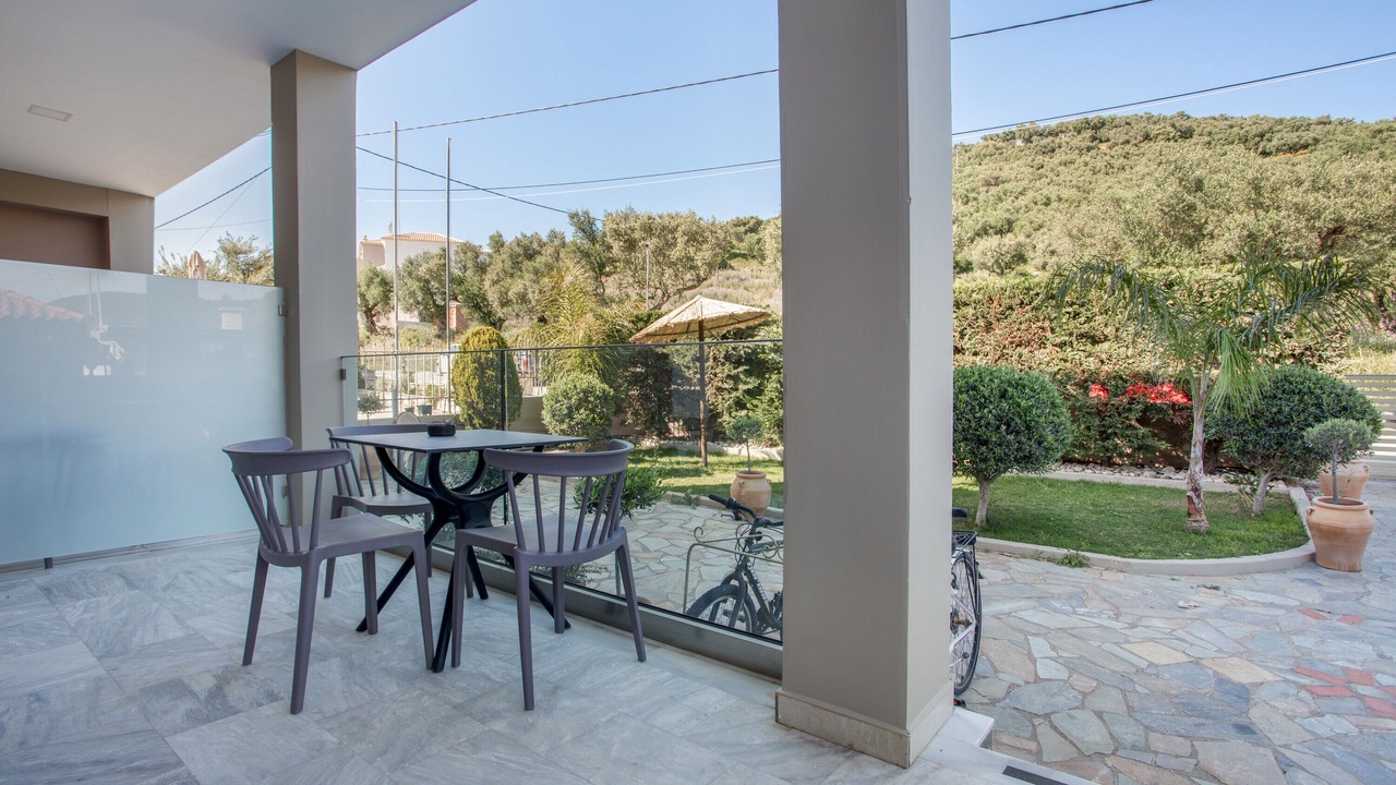 Photo of Outdoor in Alikanas