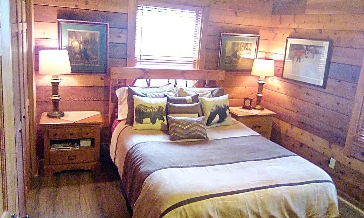 Photo of Bedroom in Piper Gap