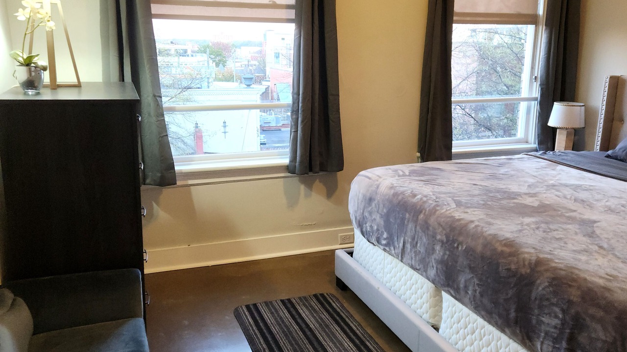 Photo of Bedroom in Monroe Ward