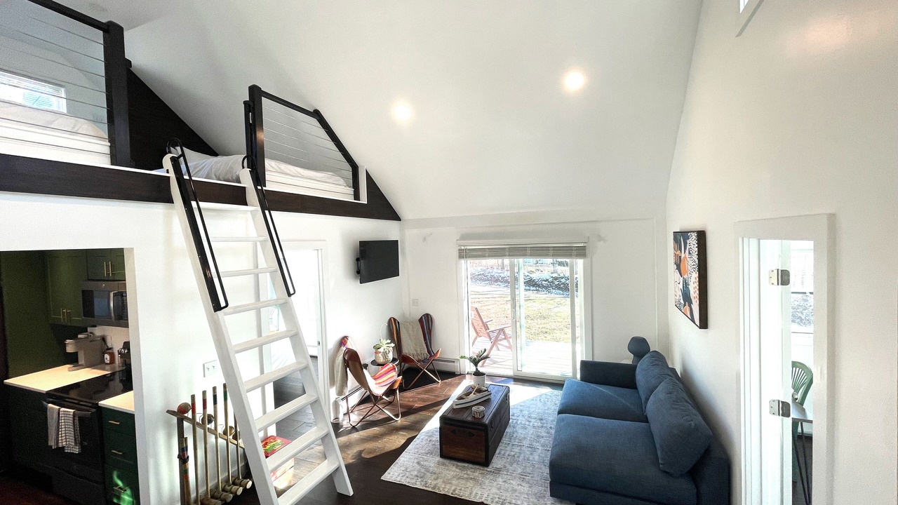Photo of Livingroom in Hinsdale