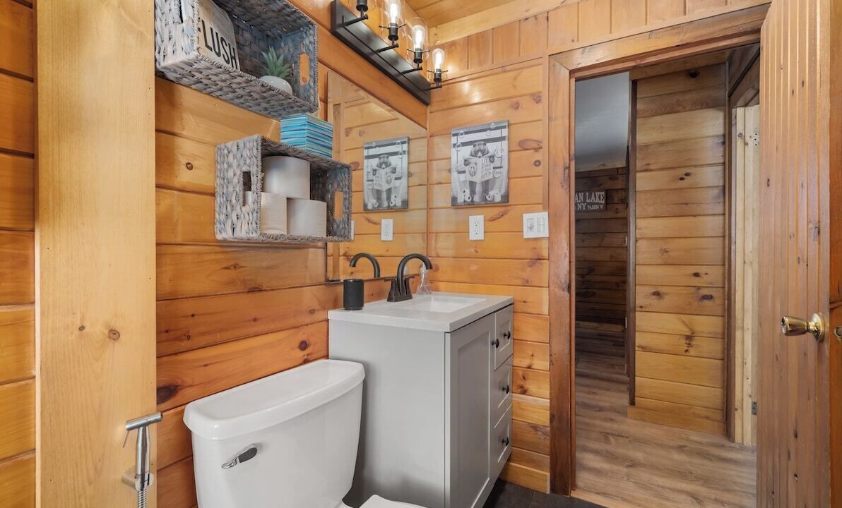 Photo of Bathroom in Indian Lake