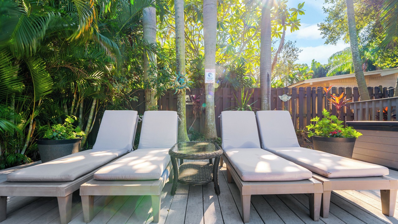 Photo of Patio Balcony in Lauderdale Isles