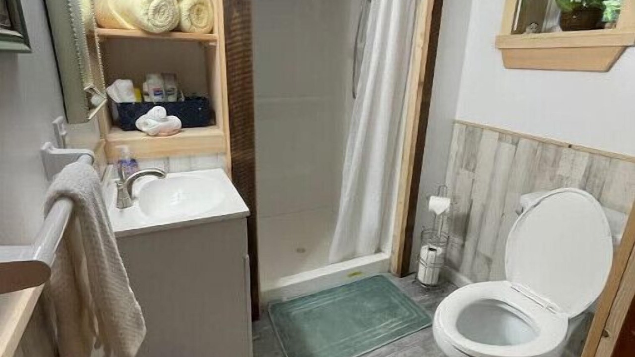 Photo of Bathroom in Warrensburg