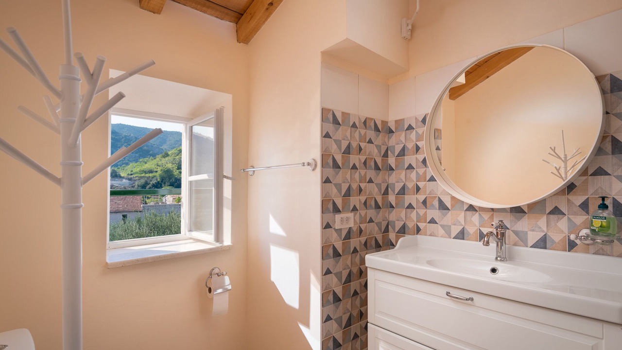 Photo of Bathroom in Pitve