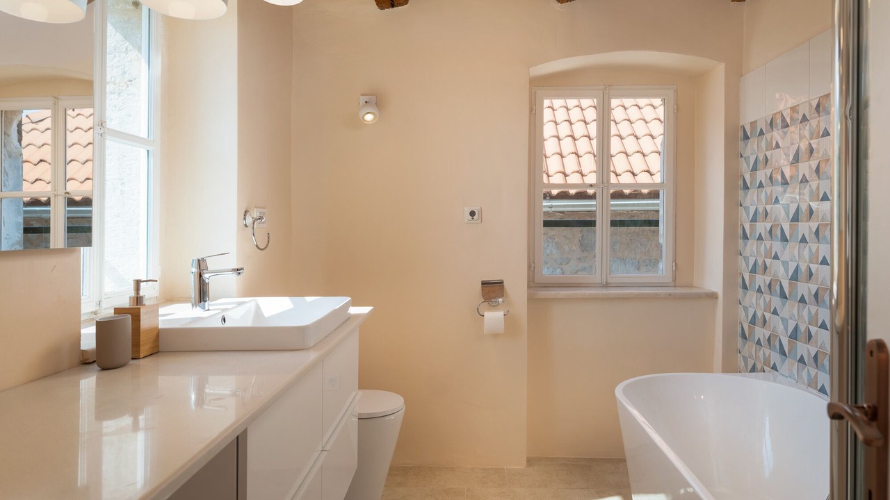 Photo of Bathroom in Pitve
