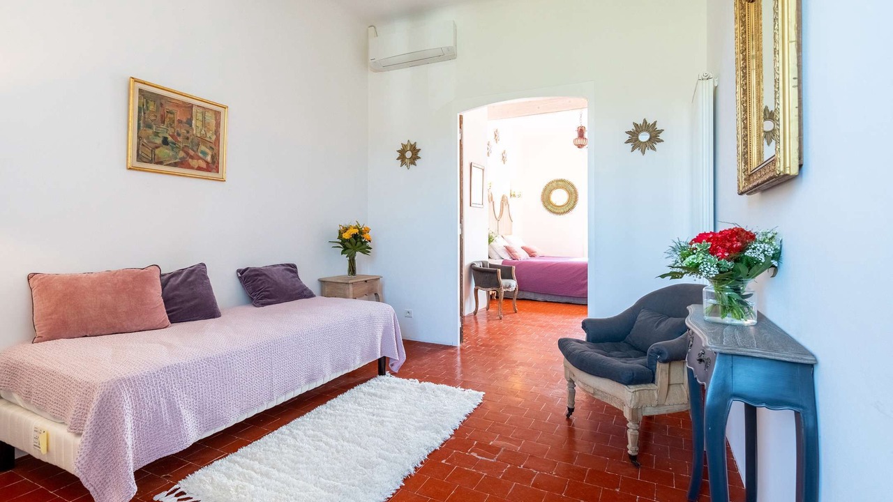 Photo of Bedroom in Goult