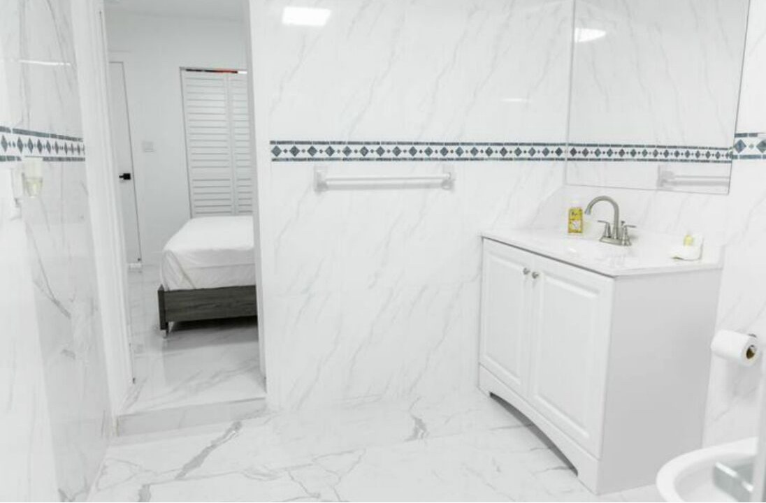 Photo of Bathroom in Coral Terrace