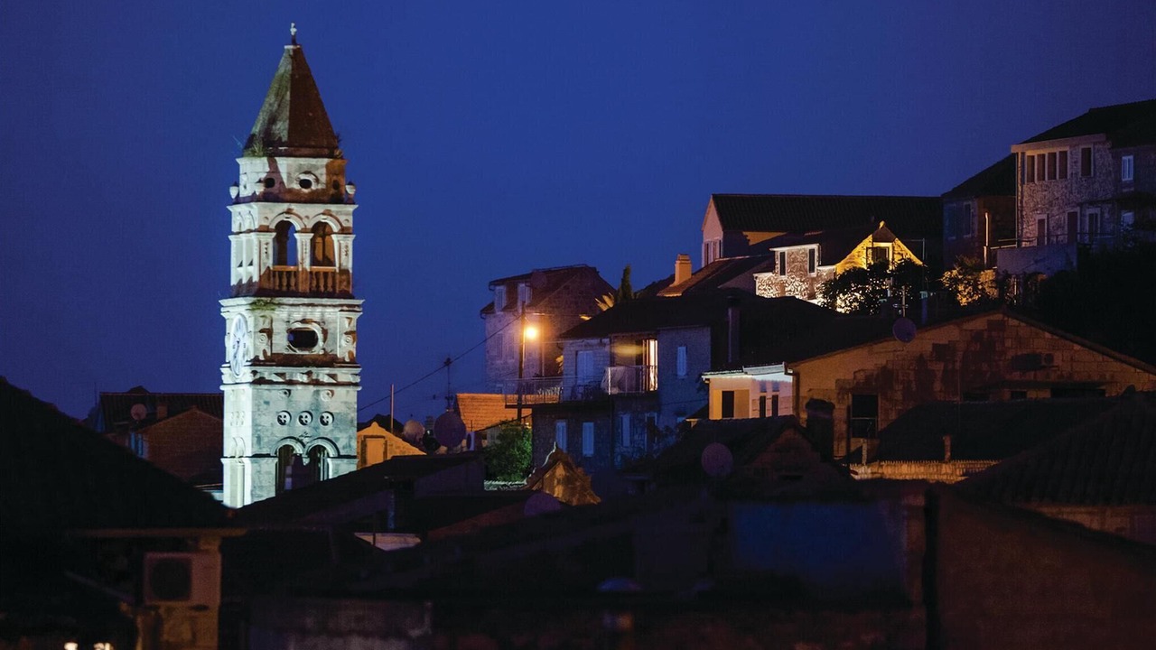 Photo of Others in Vis