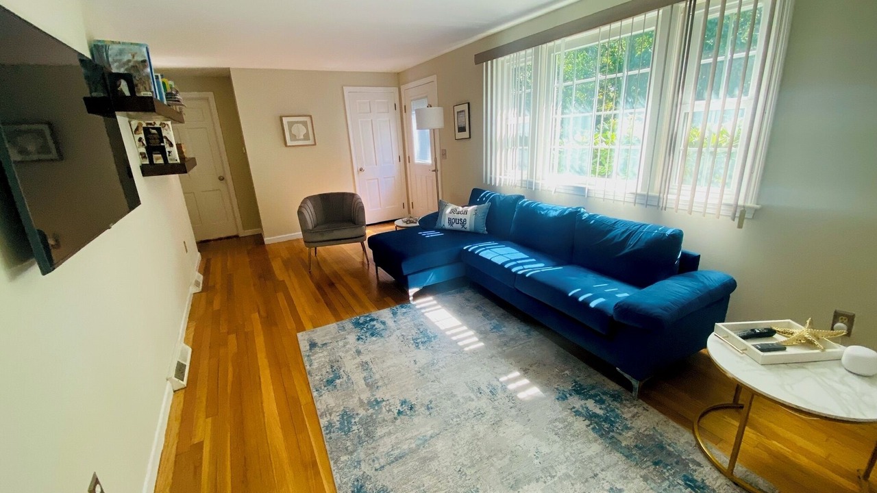 Photo of Livingroom in Harwich Center