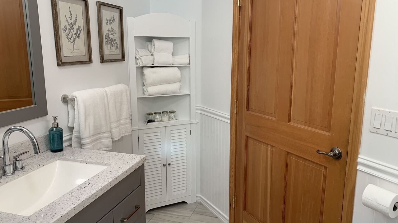 Photo of Bathroom in Point Roberts