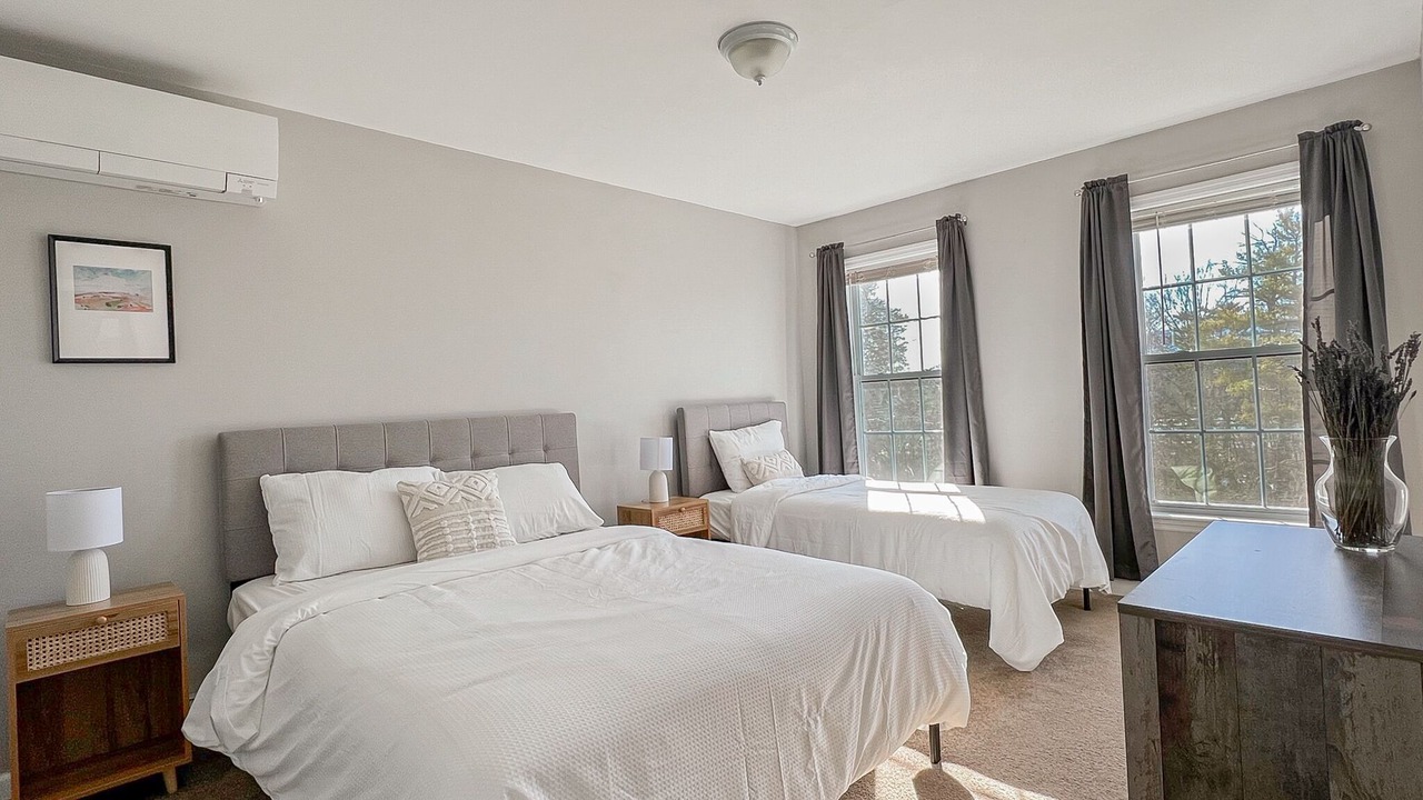 Photo of Bedroom in Saugerties