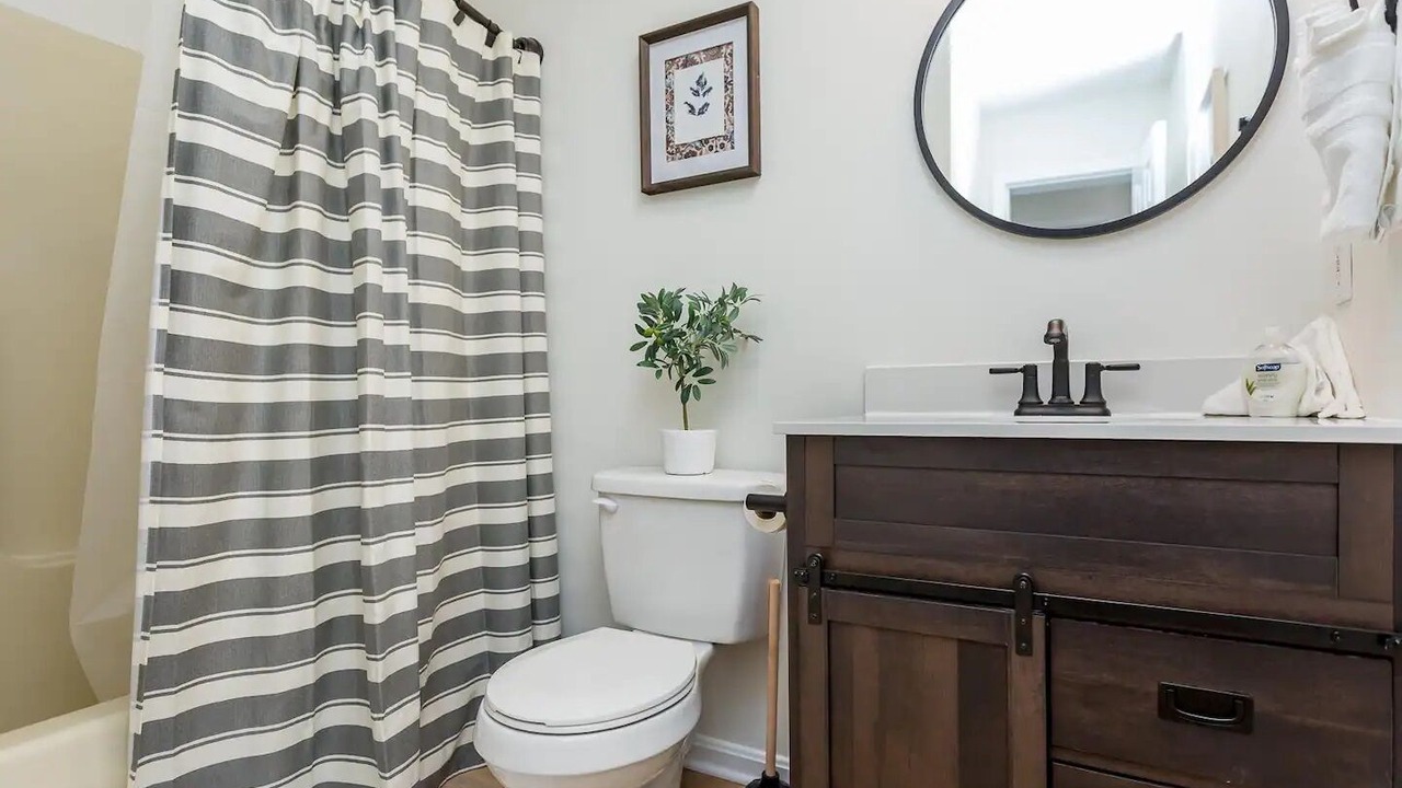 Photo of Bathroom in Massanutten