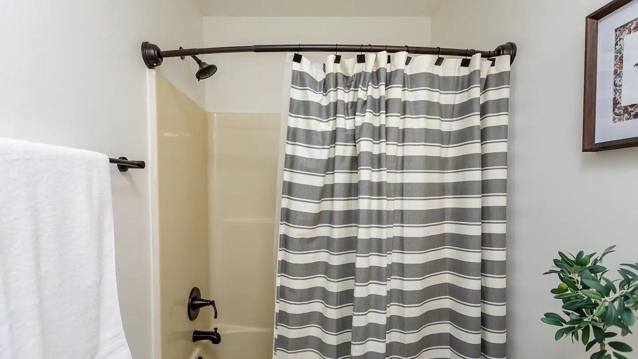 Photo of Bathroom in Massanutten