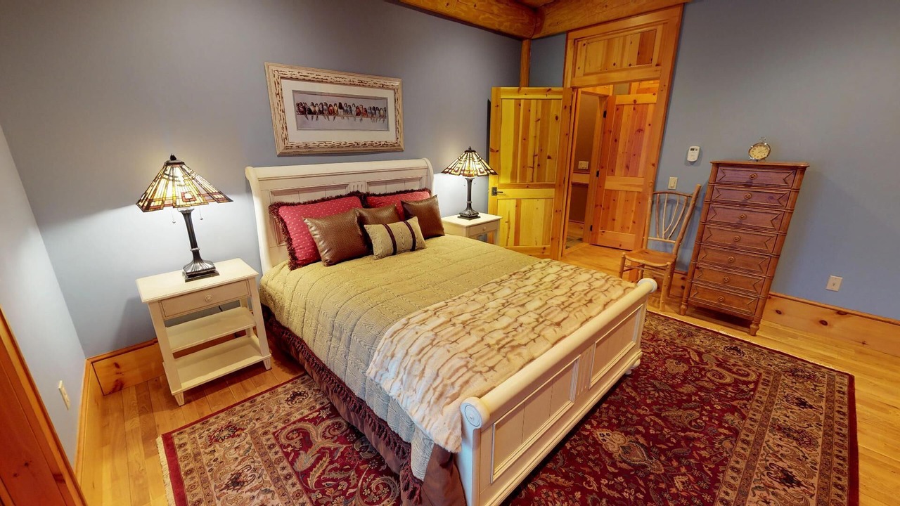 Photo of Bedroom in Cooperstown - Otsego Lake