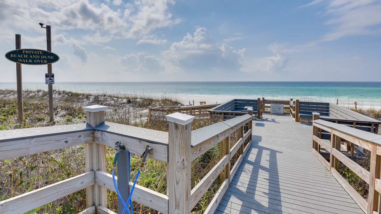Photo of Others in Avalon Beach Estates