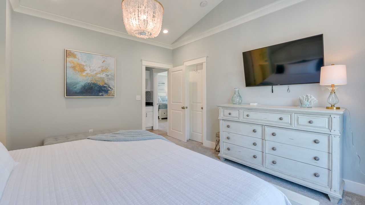 Photo of Bedroom in Avalon Beach Estates