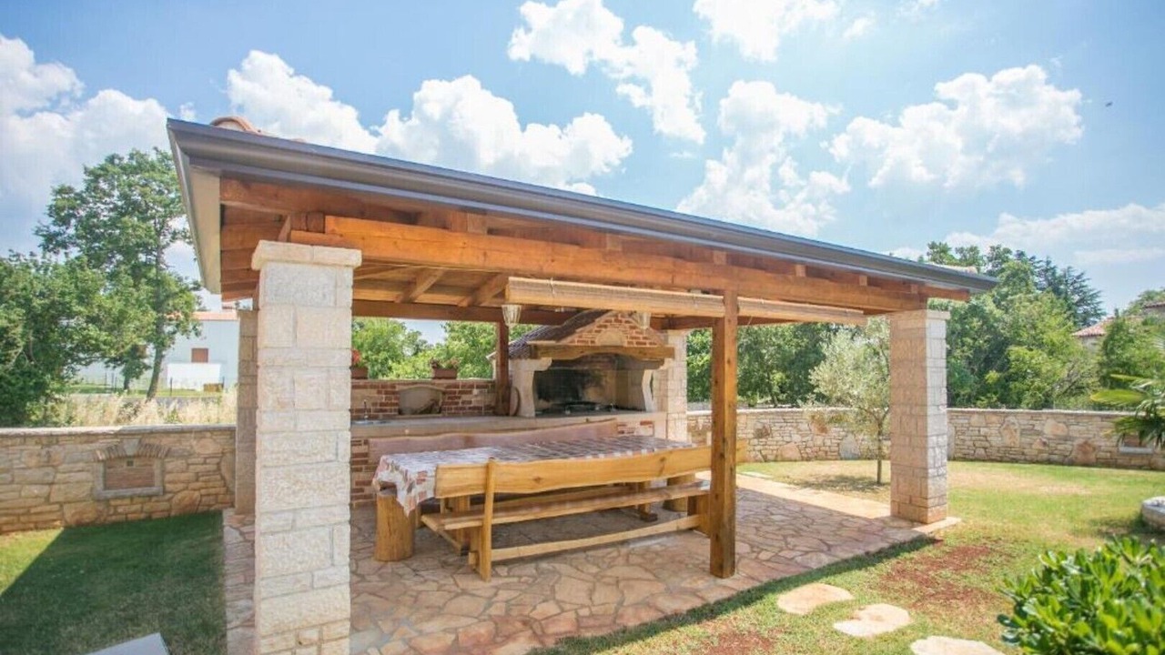 Photo of Outdoor in Buici