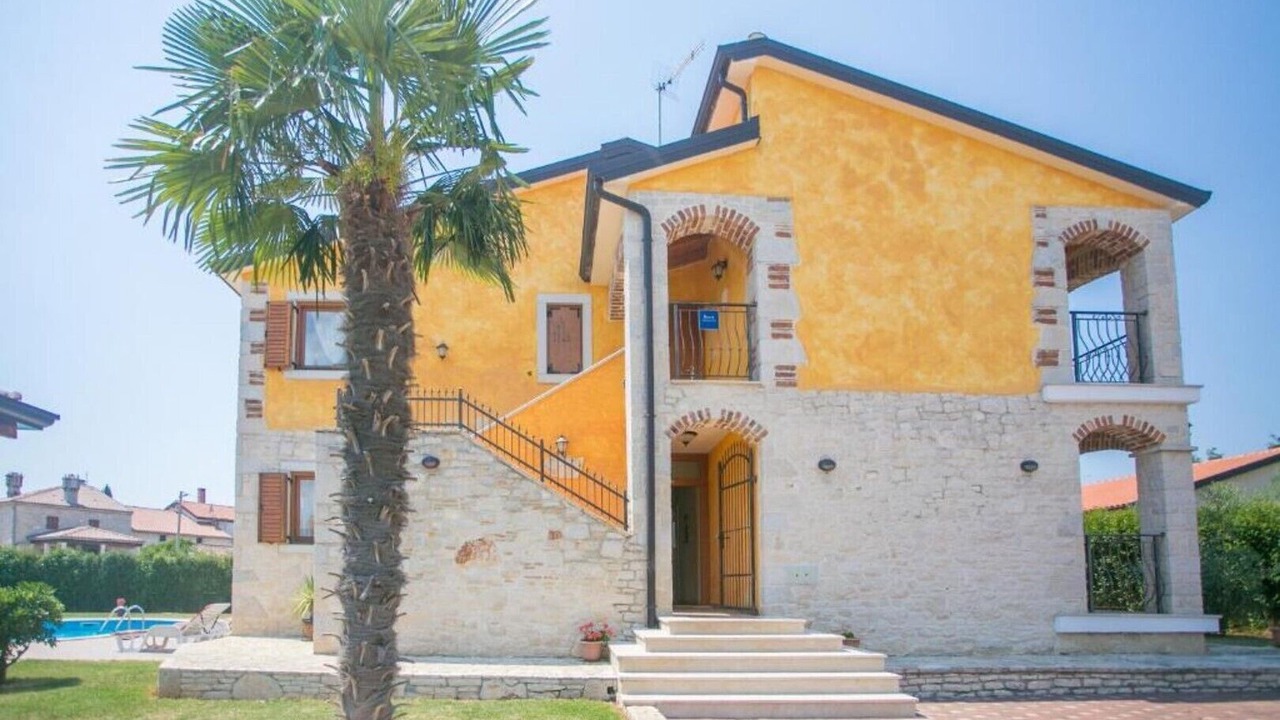 Photo of Outdoor in Buici